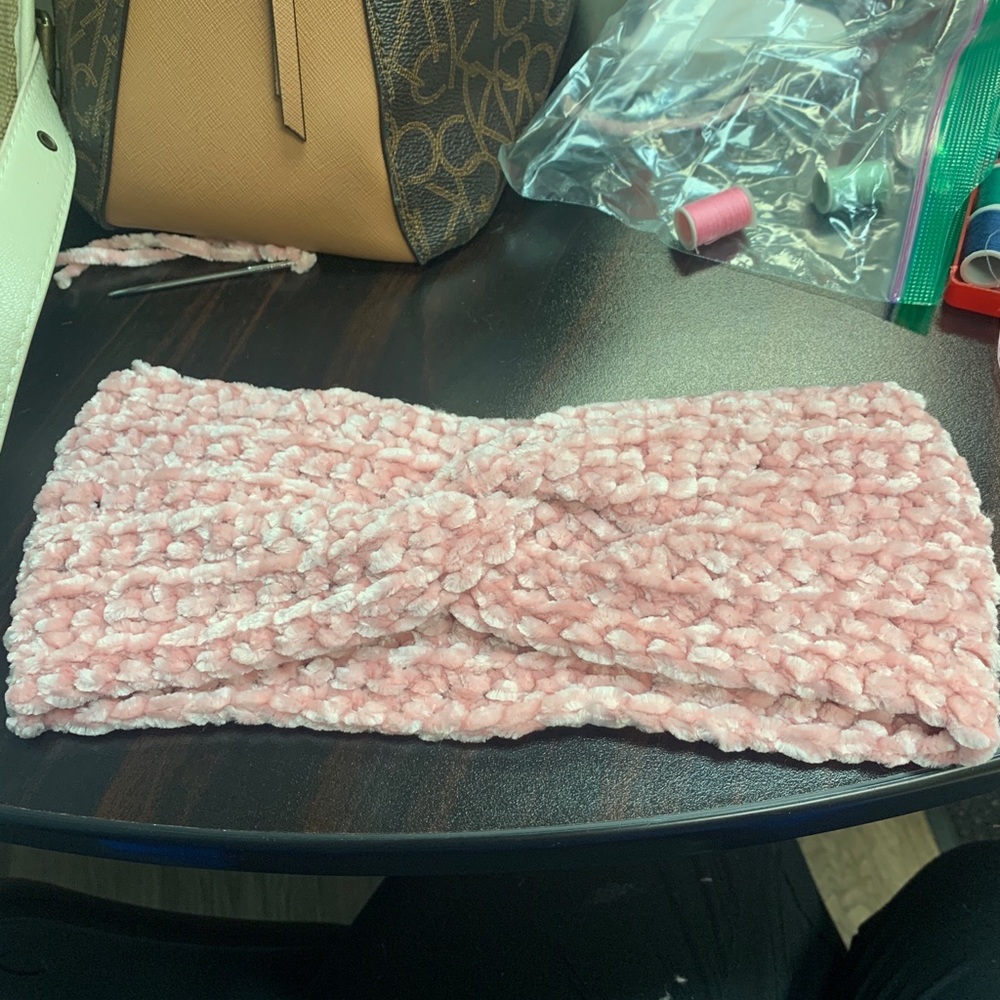 headband - Picture 3 of 4
